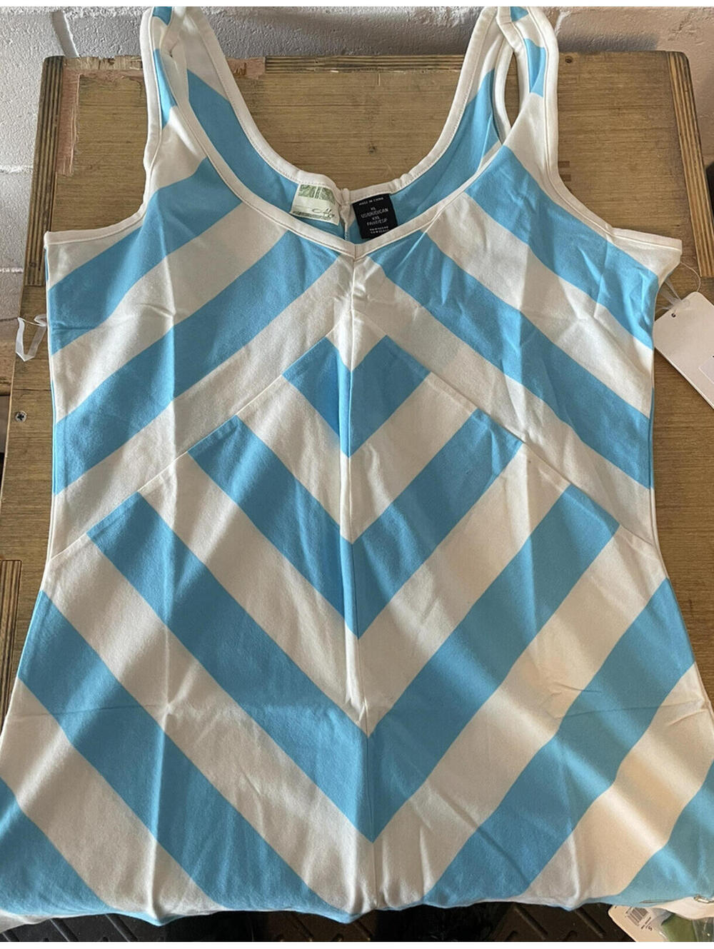 Oakley Across Tank Atmosphere Size L new